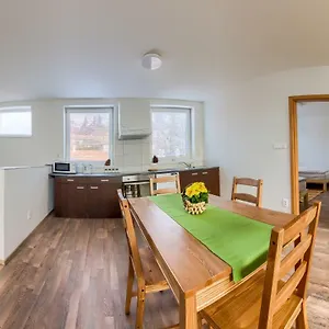 Apartmán 2 Bedroom Apartment, Brnenska Prehrada 2km, Brno